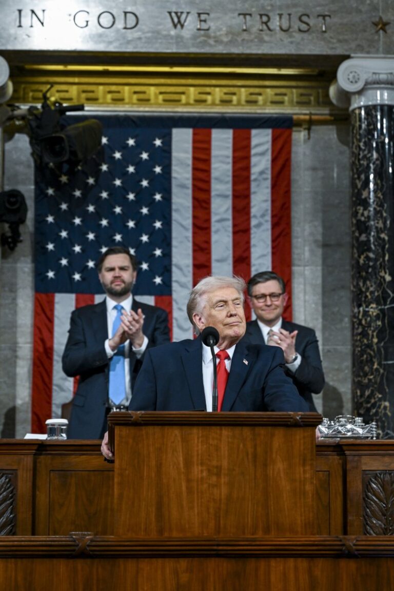 Les démocrates associent les prix alimentaires élevés à la consolidation des entreprises