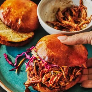 10 délicieuses recettes qui valent la peine de sortir le barbecue ce week-end