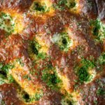 Cuisinez comme un chef : pain de pommes de terre au four avec crème sure et ciboulette