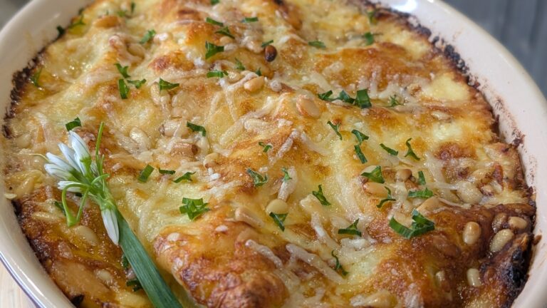 Lasagnes crémeuses au poulet à l&rsquo;ail sauvage d&rsquo;Aisling Larkin : aujourd&rsquo;hui