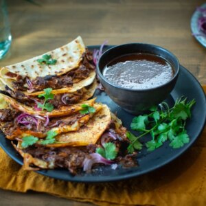 Tacos birria au jarret d&rsquo;agneau de Mark Moriarty