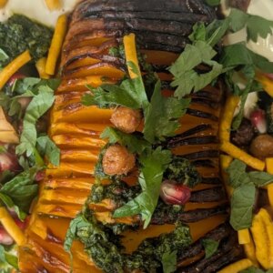Courge musquée hasselback d&rsquo;Eunice Power avec yaourt irlandais