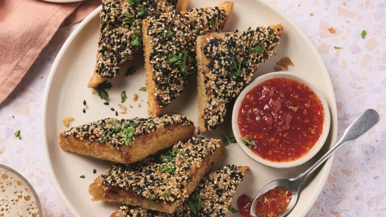 Le livre de recettes asiatiques d&rsquo;Eva Pau : Toasts aux crevettes et au sésame